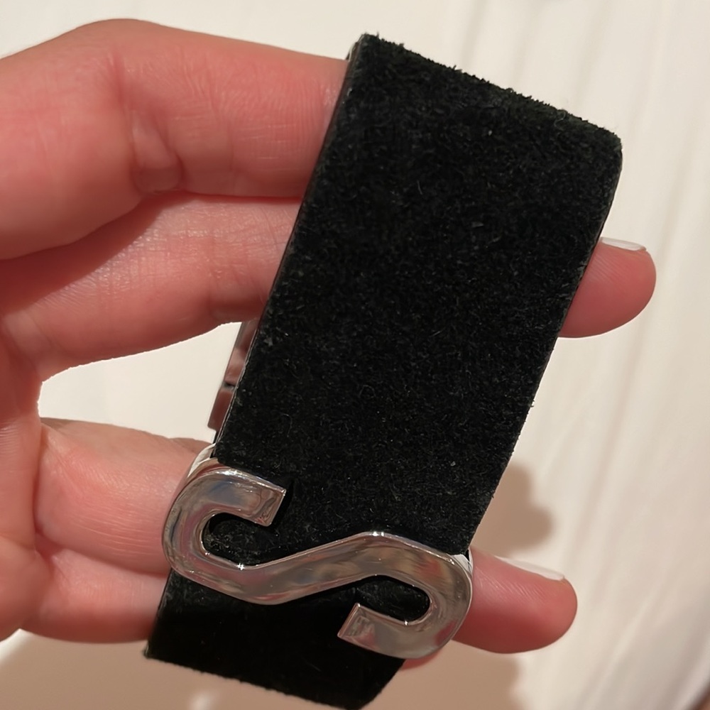 “S” cuff - Picture 3 of 6
